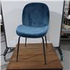 Image 1 : LOT: 4 CHAIRS, BLUE VELVET, METAL BASE