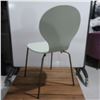 Image 2 : LOT: 6 CHAIRS, WOOD, METAL BASE