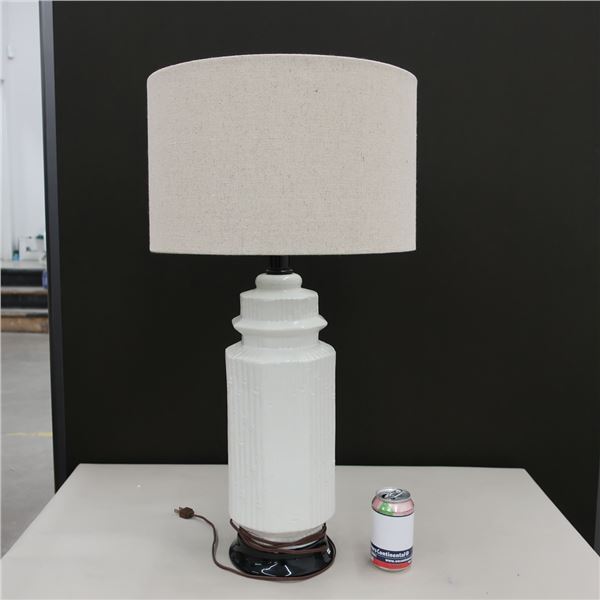 TABLE LAMP 30" X 16" DIA.