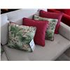 Image 1 : LOT OF 4 PILLOWS / COUSSINS