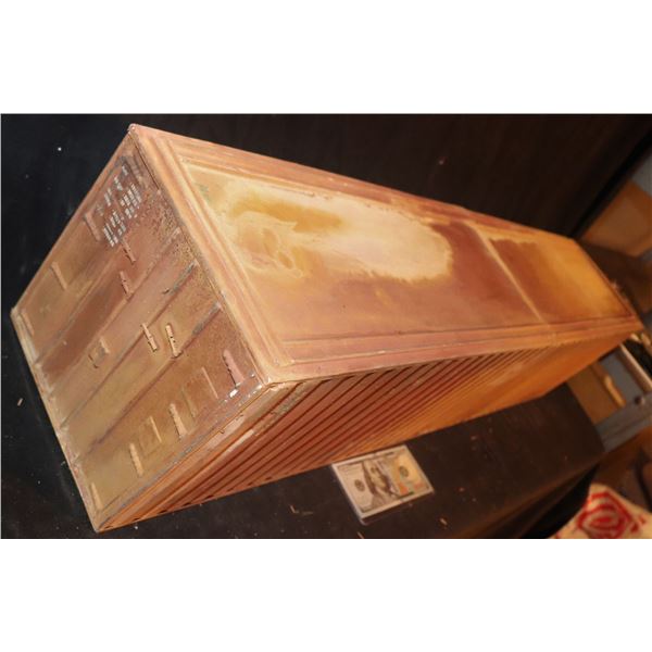 GODZILLA CARGO SHIPPING CONTAINER MINIATURE SCREEN USED 2