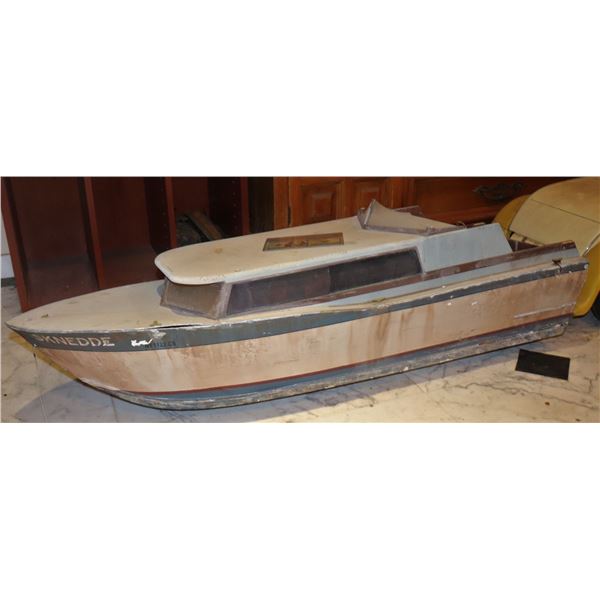 GODZILLA FISHING BOAT SCREEN MATCHED LARGE SCALE MINIATURE