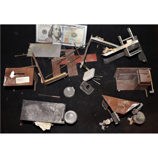 GODZILLA FLATIRON BUILDING MINIATURE OFFICE DESKS AND CHAIRS