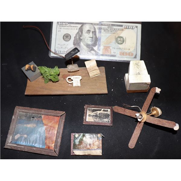 GODZILLA FLATIRON BUILDING MINIATURE OFFICE PAINTINGS FAN DESKTOP COMPUTER