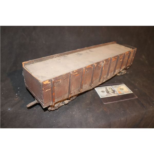 ZZ-CLEARANCE TRAIN CAR ANTIQUE 1930's FILMING MINIATURE H