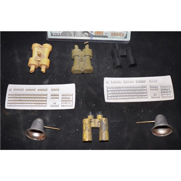 GODZILLA CONTROL ROOM KEYBOARDS BINOCULARS & HORNS MINIATURE SCREEN USED