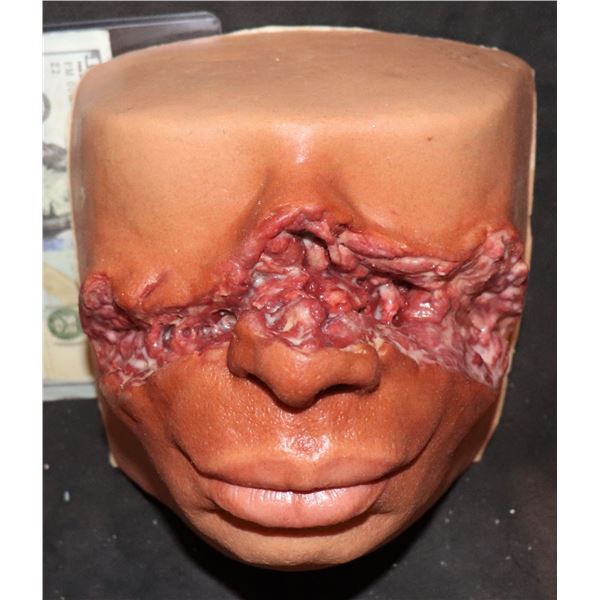 RATCHED FATHER ADEYEMI SILICONE GASHED FACE INSERT HEAD PROP