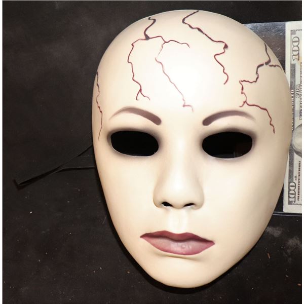 AMERICAN HORROR STORY ROANOKE CHEN MASK J