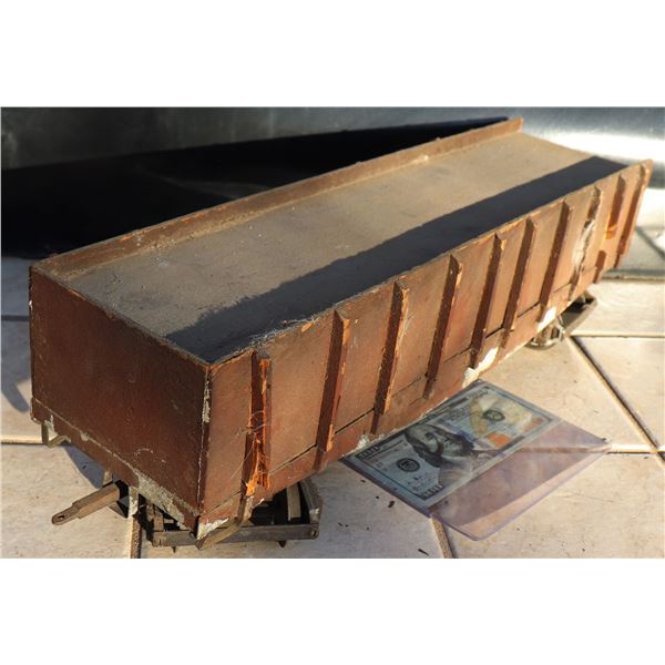 ZZ-CLEARANCE TRAIN CAR ANTIQUE 1930's FILMING MINIATURE D