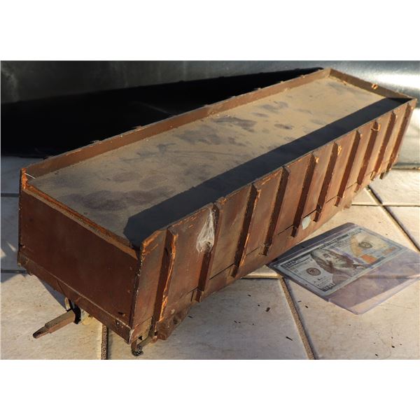 ZZ-CLEARANCE TRAIN CAR ANTIQUE 1930's FILMING MINIATURE I