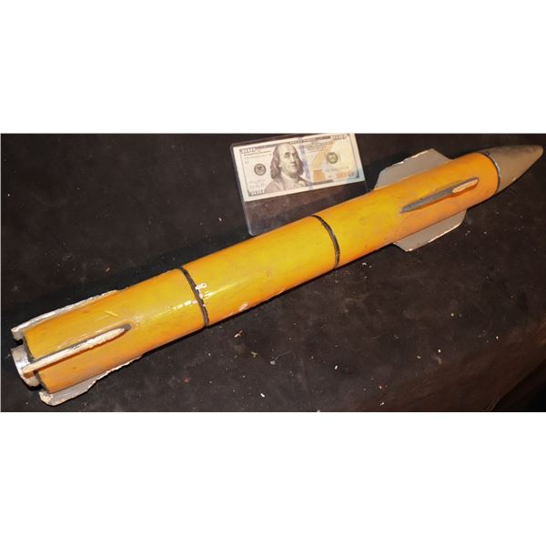 KNIGHT RIDER SCREEN USED BALSA WOOD ROCKET 1
