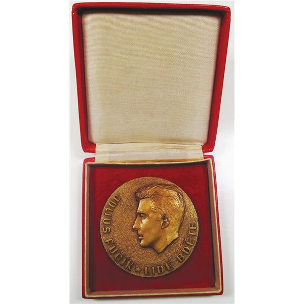 Julius Fu_Õk Commemorative Medal