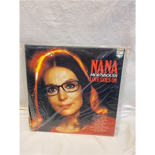 Nana Mouskouri