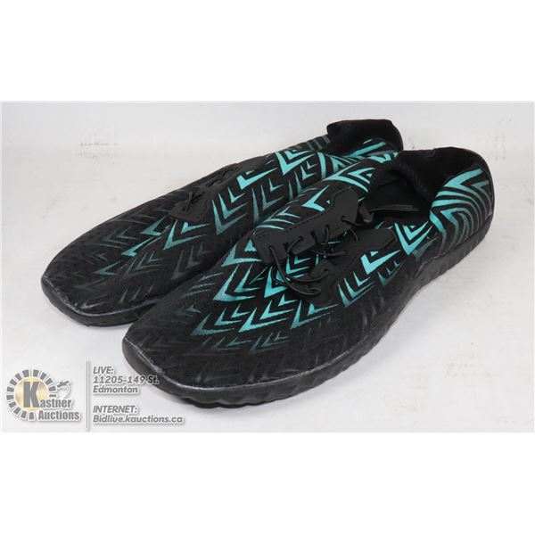 WATER SHOES SIZE UNKNOWN