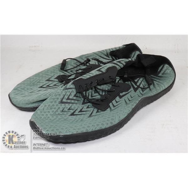 WATER SHOES SIZE UNKNOWN