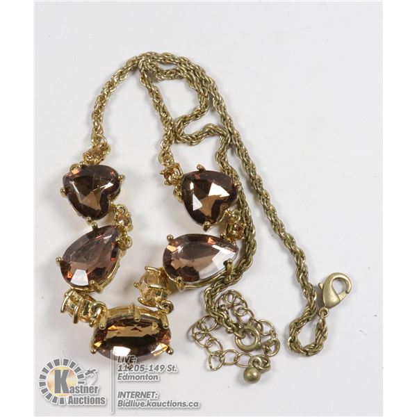 SMITH & BOND RHINESTONE TOPAZ NECKLACE VINTAGE IN BOX - NONE