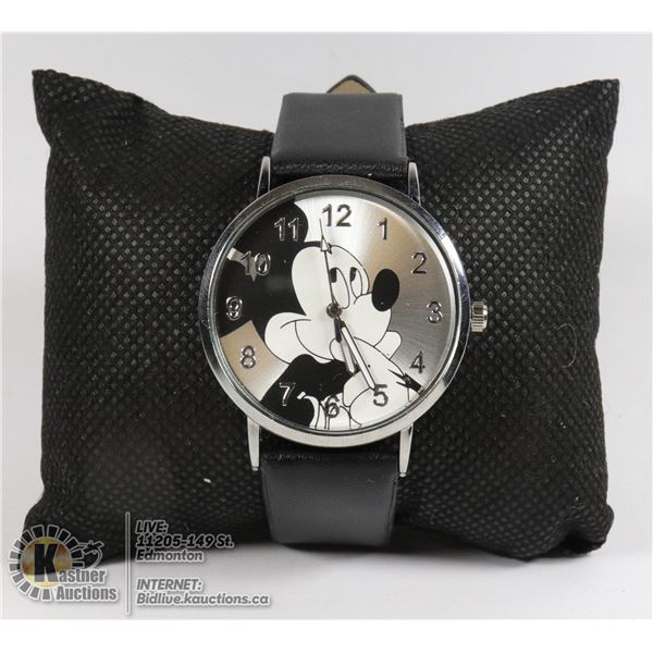 NEW MICKEY MOUSE QUARTZ MOVEMENT WATCH