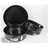 Image 1 : SET OF 3 EXPANDING CAKE PANS
