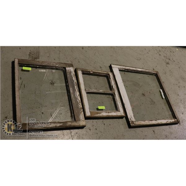 LOT OF THREE OLD WOODEN WINDOWS NICELY WEATHERED, ORIGINAL GLASS.  GREAT FOR LANDSCAPING, PICTURE FR
