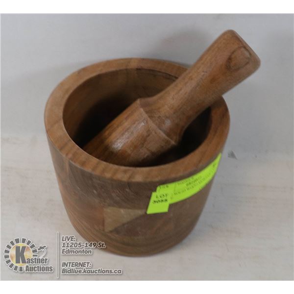 LARGE SOLID WOOD MORTAR AND PESTLE IN GOOD CONDITION