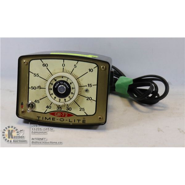 VINTAGE "TIME-O-LITE" LIGHT TIMER- MODEL GR-72 WORKS GREAT