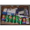 Image 1 : LARGE FLAT WITH NEW PROFESSIONAL CLEANING SUPPLIES INCL. 8X TINS OF COMET DISINFECTANT CLEANSER, 4X 