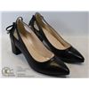 Image 1 : NEW WOMANS SHOES SZ 43-10/11