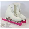 Image 1 : LADIES LANGE SZ 8 FIGURE SKATES