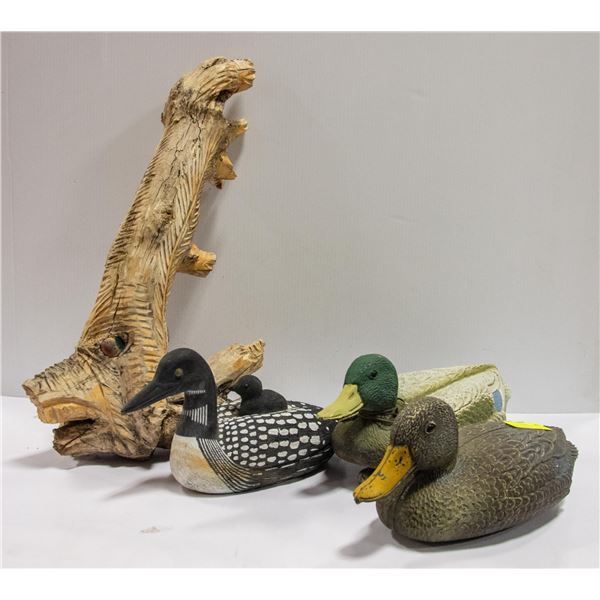 VINTAGE DUCK DECOYS AND WOOD CARVED BEAR FACE