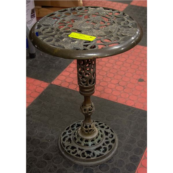 METAL PLANT STAND  APPROX. 2' FT TALL