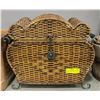 Image 1 : VINTAGE RATTAN LATCH TRUNK