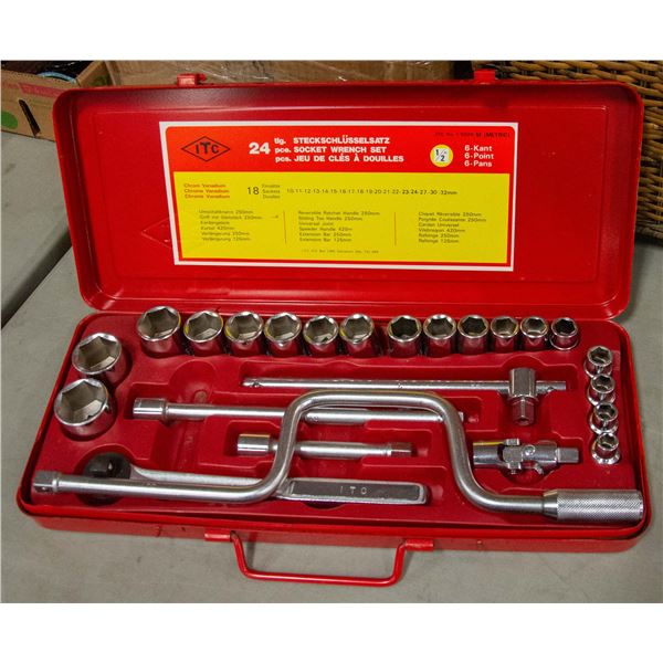 24 PIECE SOCKET WRENCH SET 1/2" DRIVE