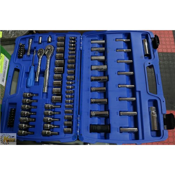 95-PC SAE/METRIC MECHANICS TOOL SET IN CASE -
