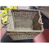 Image 1 : 2 RATTAN BASKETS