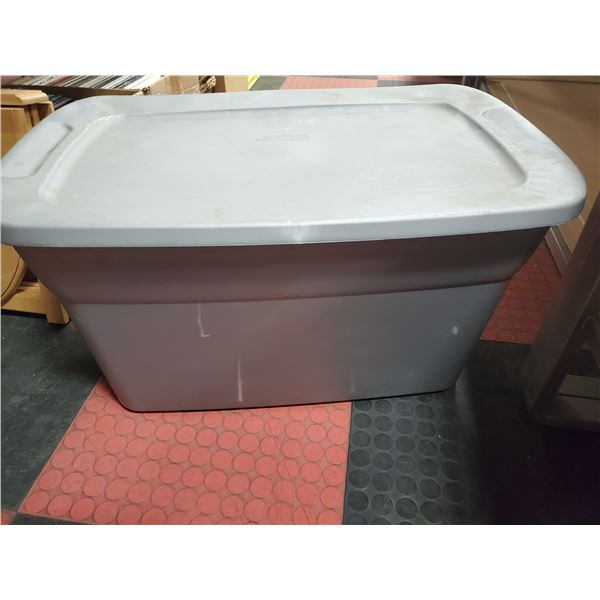 STERILITE 30 GALLON LARGE STORAGE BIN