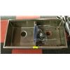 Image 1 : COMMERICAL STAINLESS DOUBLE SINK WITH ACCESORIES