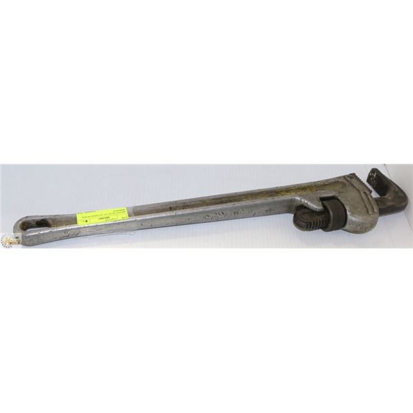 HEAVY-DUTY 24" ALUMINUM PIPE WRENCH.
