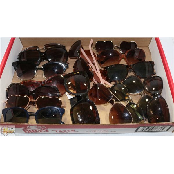 FLAT OF 17 SUNGLASSES
