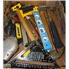 Image 1 : FLAT OF CARPENTER'S/TRADESMAN TOOLS -
