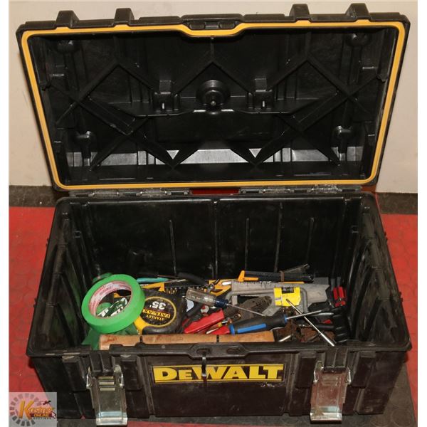 DEWALT HEAVY DUTY OVERSIZE TOOLBOX -