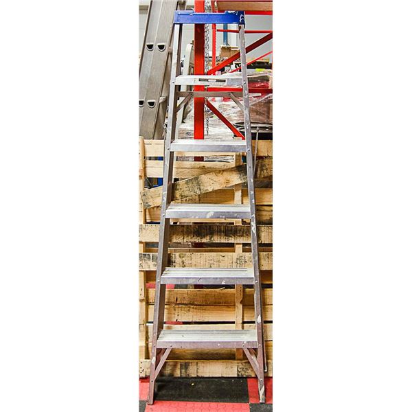6FT ALUMINUM LADDER