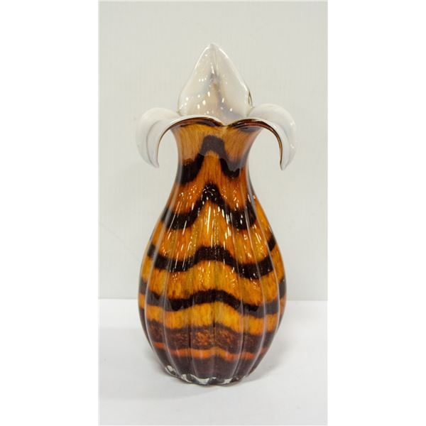 TALL ART GLASS VASE STRIPED