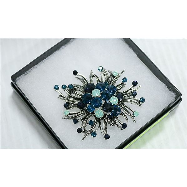 ELEGANT LADIES RHINESTONE BROOCH