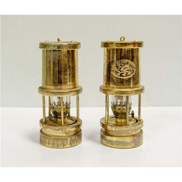 SIR WILLIAM JOHNS CARRIAGE BRASS LAMPS SET