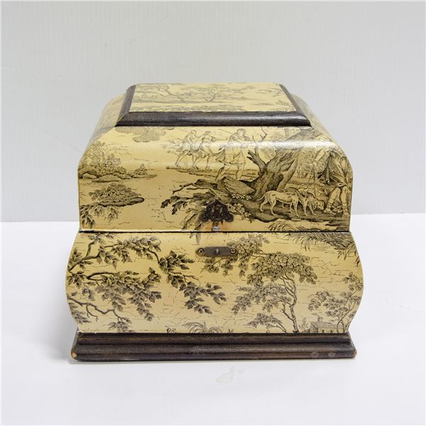 DECORATIVE VINTAGE BOX
