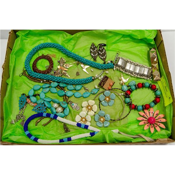 FLAT OF VINTAGE JEWELRY