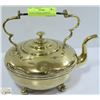 Image 1 : VINTAGE BRASS TEA KETTLE