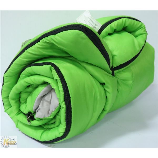 GREEN SLEEPING BAG