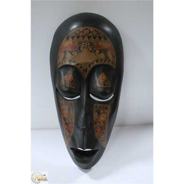 LARGE WOODEN NATIVE MASK