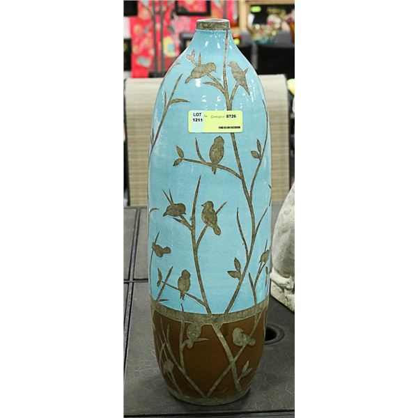 SHOWHOME BIRD THEMED VASE